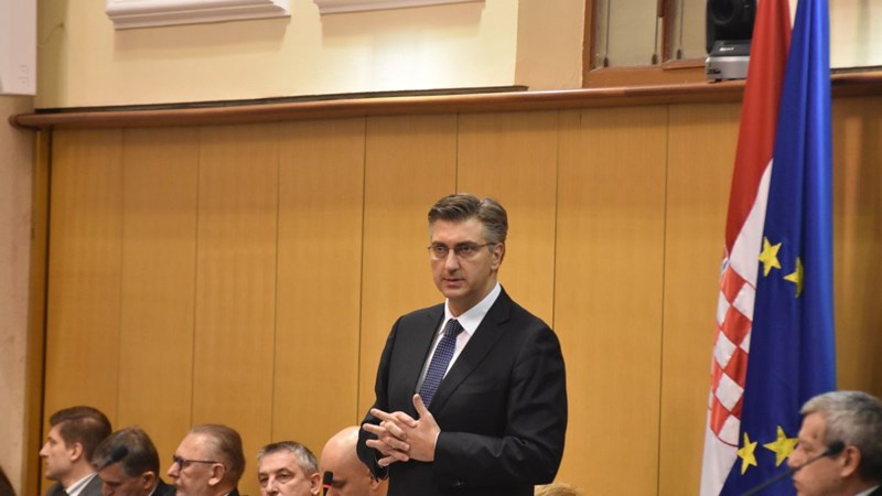 U dvije godine mandata ove Vlade prosječna plaća narasla čak 639 kuna, od 2009. do 2016. godine 330